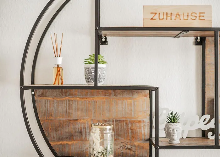 70 M2 Near Mariahilferstrasse & Westbahnhof דירה וינה